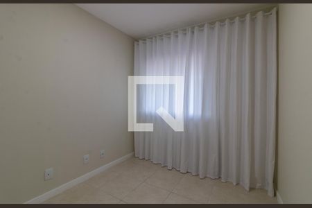 Apartamento para alugar com 68m², 2 quartos e 1 vaga Apartamento para alugar com 68m², 2 quartos e 1 vagaQuarto