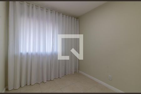 Apartamento para alugar com 68m², 2 quartos e 1 vaga Apartamento para alugar com 68m², 2 quartos e 1 vagaQuarto