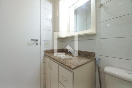 Apartamento à venda com 67m², 2 quartos e 2 vagas Apartamento à venda com 67m², 2 quartos e 2 vagasBanheiro da Suíte