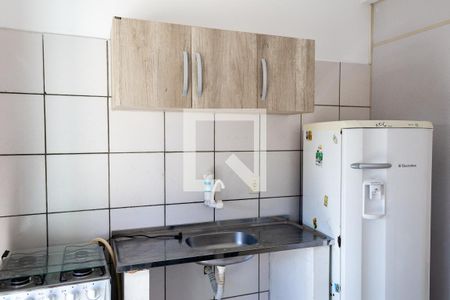 Sala / Cozinha de kitnet/studio para alugar com 1 quarto, 28m² em Ingleses do Rio Vermelho, Florianópolis