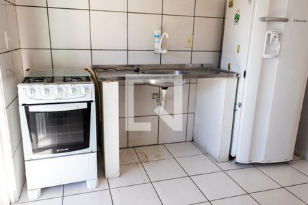 Sala / Cozinha de kitnet/studio para alugar com 1 quarto, 28m² em Ingleses do Rio Vermelho, Florianópolis
