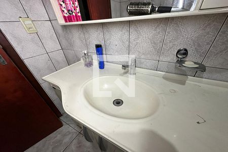 Casa à venda com 150m², 5 quartos e 2 vagasBanheiro casa 2