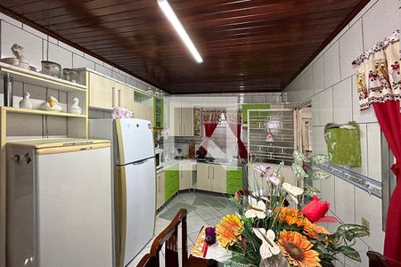 Casa à venda com 150m², 5 quartos e 2 vagasCozinha casa 1