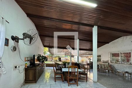 Casa à venda com 150m², 5 quartos e 2 vagasLavanderia 