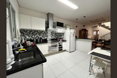 Casa à venda com 380m², 5 quartos e 3 vagasCozinha