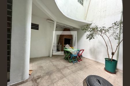 Casa à venda com 380m², 5 quartos e 3 vagasÁrea externa