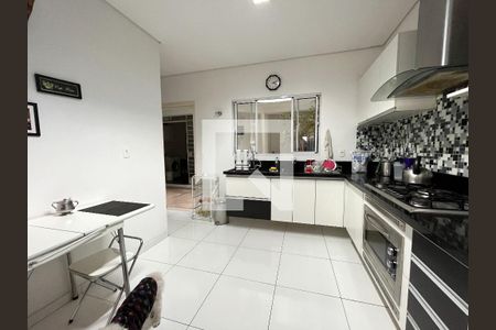 Casa à venda com 380m², 5 quartos e 3 vagasCozinha