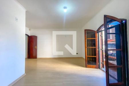 Casa para alugar com 220m², 3 quartos e 2 vagasSuíte