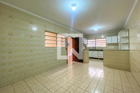 Casa para alugar com 220m², 3 quartos e 2 vagasCozinha