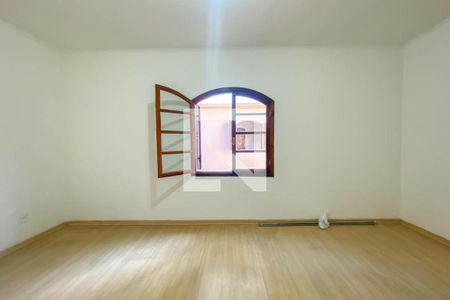 Casa para alugar com 220m², 3 quartos e 2 vagasQuarto 2