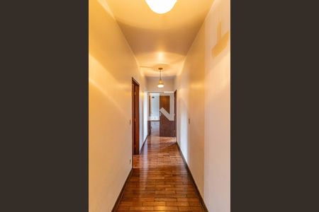 Casa à venda com 600m², 4 quartos e 4 vagasCorredor superior