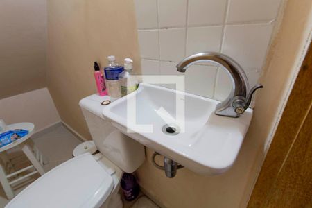 Lavabo de casa para alugar com 3 quartos, 225m² em Vila Pierina, São Paulo