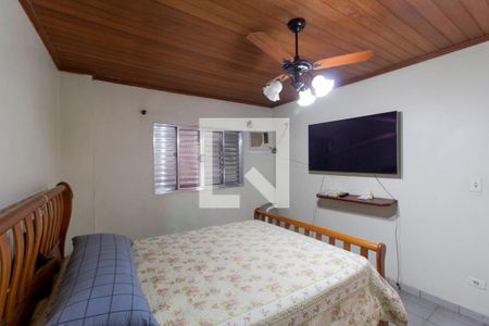 Suíte de casa para alugar com 3 quartos, 225m² em Vila Pierina, São Paulo