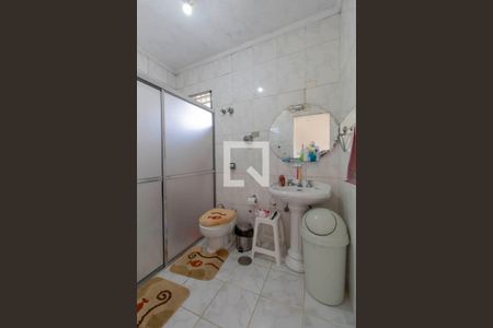 Casa para alugar com 225m², 3 quartos e 4 vagas Casa para alugar com 225m², 3 quartos e 4 vagasBanheiro Suíte