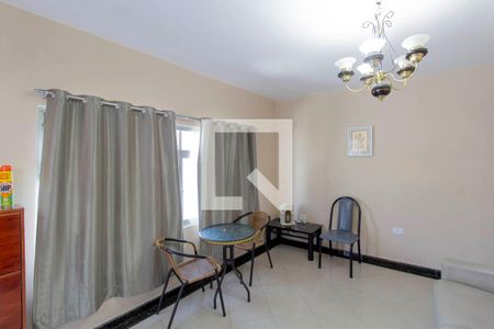Sala de casa para alugar com 3 quartos, 225m² em Vila Pierina, São Paulo