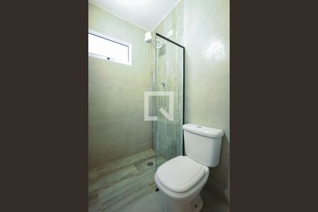Casa para alugar com 120m², 2 quartos e 1 vaga Casa para alugar com 120m², 2 quartos e 1 vagaBanheiro da Suíte 2