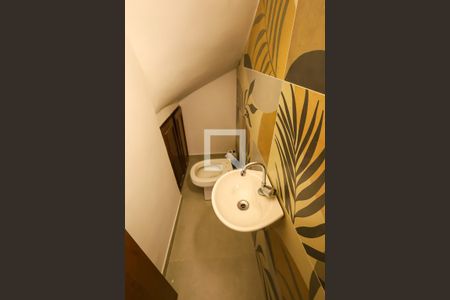 Lavabo de casa para alugar com 2 quartos, 120m² em Lapa de Baixo, São Paulo