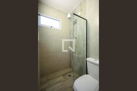 Casa para alugar com 120m², 2 quartos e 1 vaga Casa para alugar com 120m², 2 quartos e 1 vagaBanheiro da Suíte 2