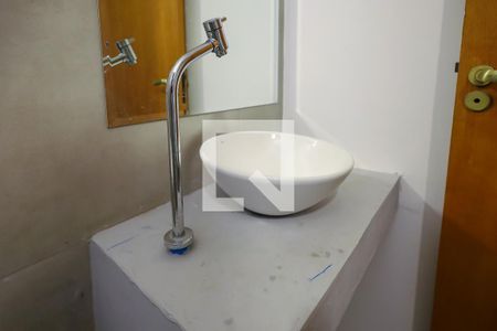 Casa para alugar com 120m², 2 quartos e 1 vaga Casa para alugar com 120m², 2 quartos e 1 vagaBanheiro da Suíte 2
