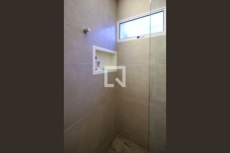 Casa para alugar com 120m², 2 quartos e 1 vaga Casa para alugar com 120m², 2 quartos e 1 vagaBanheiro da Suíte 2
