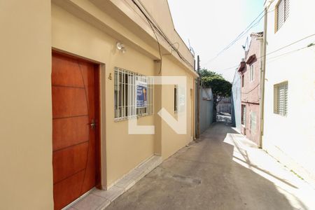 Casa à venda com 100m², 2 quartos e sem vaga Casa à venda com 100m², 2 quartos e sem vagaFachada