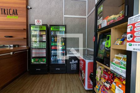 Apartamento para alugar com 66m², 2 quartos e 1 vagaMinimercado