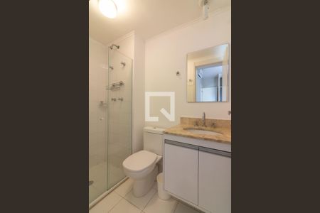 Apartamento para alugar com 66m², 2 quartos e 1 vagaSuíte, banheiro 