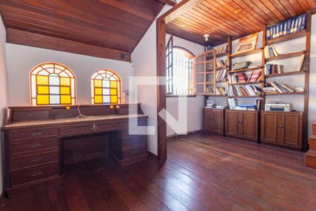 Casa à venda com 371m², 5 quartos e 6 vagas Casa à venda com 371m², 5 quartos e 6 vagas|Sala