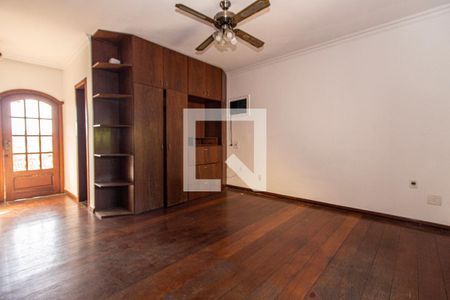 Casa à venda com 371m², 5 quartos e 6 vagas Casa à venda com 371m², 5 quartos e 6 vagasBanheiro do Quarto 1