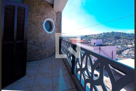 Sacada de casa para alugar com 3 quartos, 140m² em Jardim Aracy, Mauá