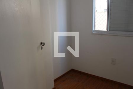 Quarto 1 de apartamento para alugar com 2 quartos, 40m² em Vila Ema, São Paulo