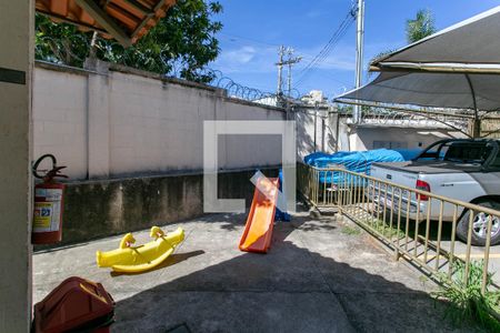 Apartamento para alugar com 75m², 2 quartos e 1 vagaÁrea comum - Playground