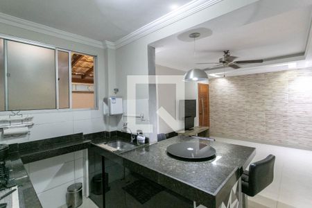 Cozinha de apartamento para alugar com 2 quartos, 75m² em São Gabriel, Belo Horizonte