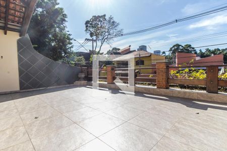Casa à venda com 251m², 3 quartos e 3 vagasVaranda