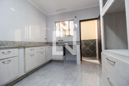 Casa à venda com 251m², 3 quartos e 3 vagasCozinha