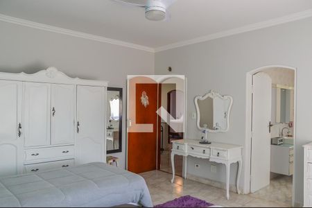 Casa à venda com 310m², 3 quartos e 3 vagasQuarto 2 - Suíte