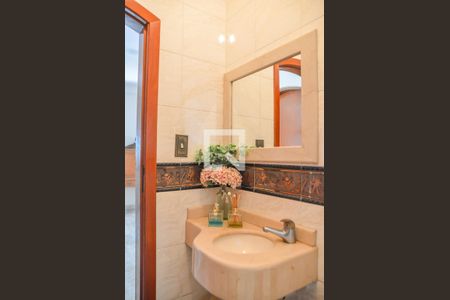 Casa à venda com 310m², 3 quartos e 3 vagasLavabo