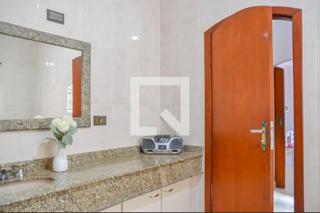 Casa à venda com 310m², 3 quartos e 3 vagasBanheiro da Suíte