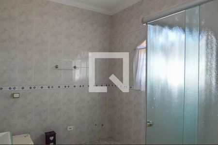 Casa à venda com 310m², 3 quartos e 3 vagasBanheiro da Suíte 2