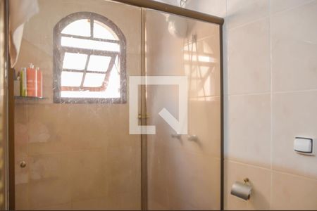 Casa à venda com 310m², 3 quartos e 3 vagasBanheiro da Suíte