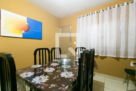 Sala de Jantar de casa para alugar com 2 quartos, 200m² em Conjunto Residencial José Bonifácio, São Paulo