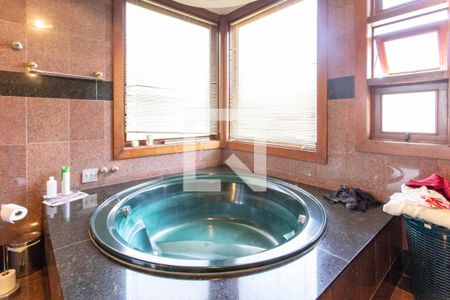 Casa à venda com 522m², 5 quartos e 5 vagas Casa à venda com 522m², 5 quartos e 5 vagasBanheiro da Suíte 2