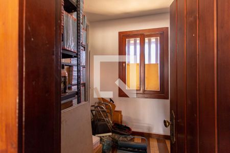 Casa à venda com 522m², 5 quartos e 5 vagas Casa à venda com 522m², 5 quartos e 5 vagasQuarto de Serviço