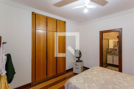 Casa à venda com 522m², 5 quartos e 5 vagas Casa à venda com 522m², 5 quartos e 5 vagasQuarto Suíte 1