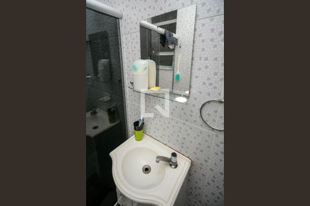 Casa à venda com 170m², 3 quartos e 1 vagaBanheiro