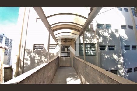 Apartamento à venda com 98m², 3 quartos e sem vaga Apartamento à venda com 98m², 3 quartos e sem vagaEntrada