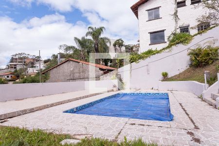 Casa de condomínio à venda com 460m², 4 quartos e 3 vagas Casa de condomínio à venda com 460m², 4 quartos e 3 vagasPiscina