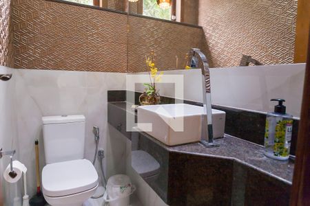 Lavabo de casa de condomínio à venda com 4 quartos, 460m² em Ouro Velho Mansões, Nova Lima