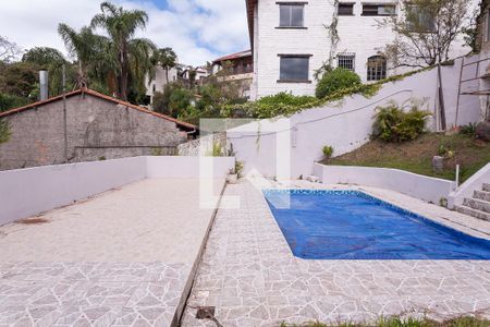 Casa de condomínio à venda com 460m², 4 quartos e 3 vagas Casa de condomínio à venda com 460m², 4 quartos e 3 vagasPiscina