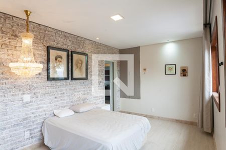 Casa de condomínio à venda com 460m², 4 quartos e 3 vagas Casa de condomínio à venda com 460m², 4 quartos e 3 vagassuite master